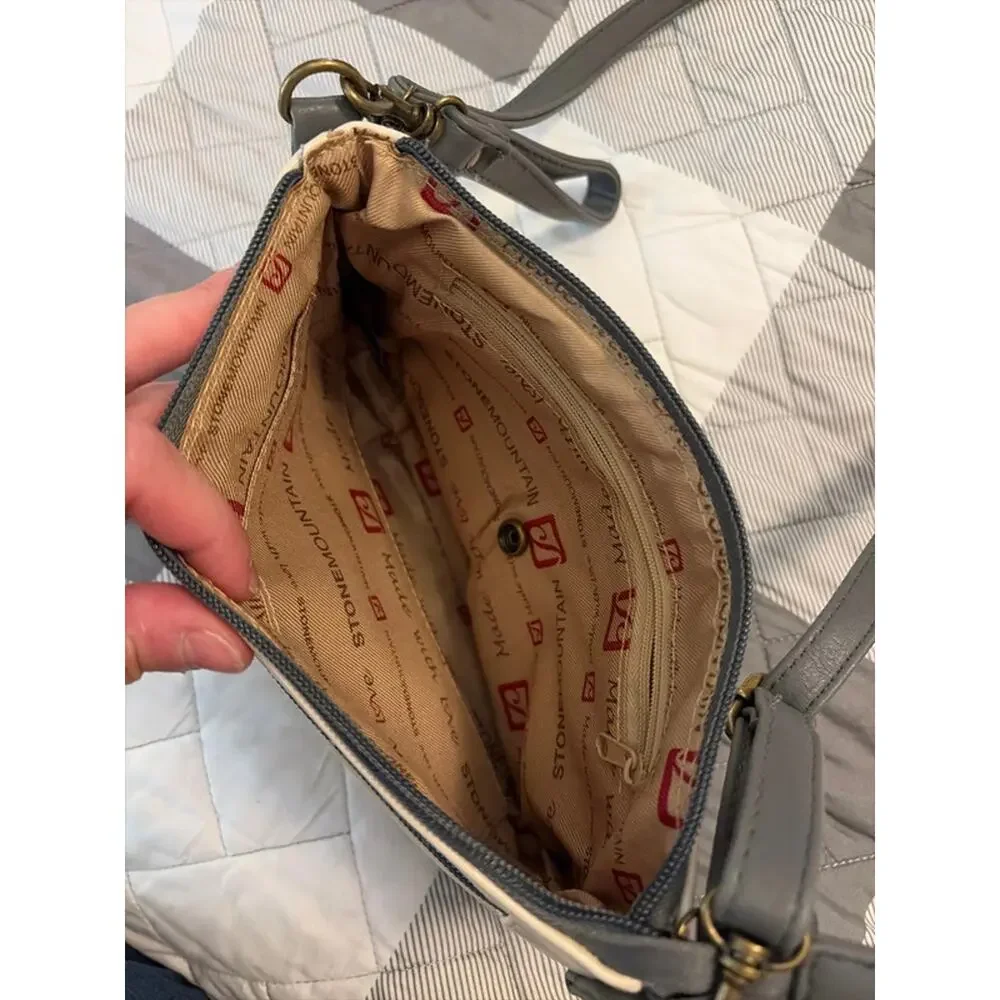White Mountain Crossbody Purse